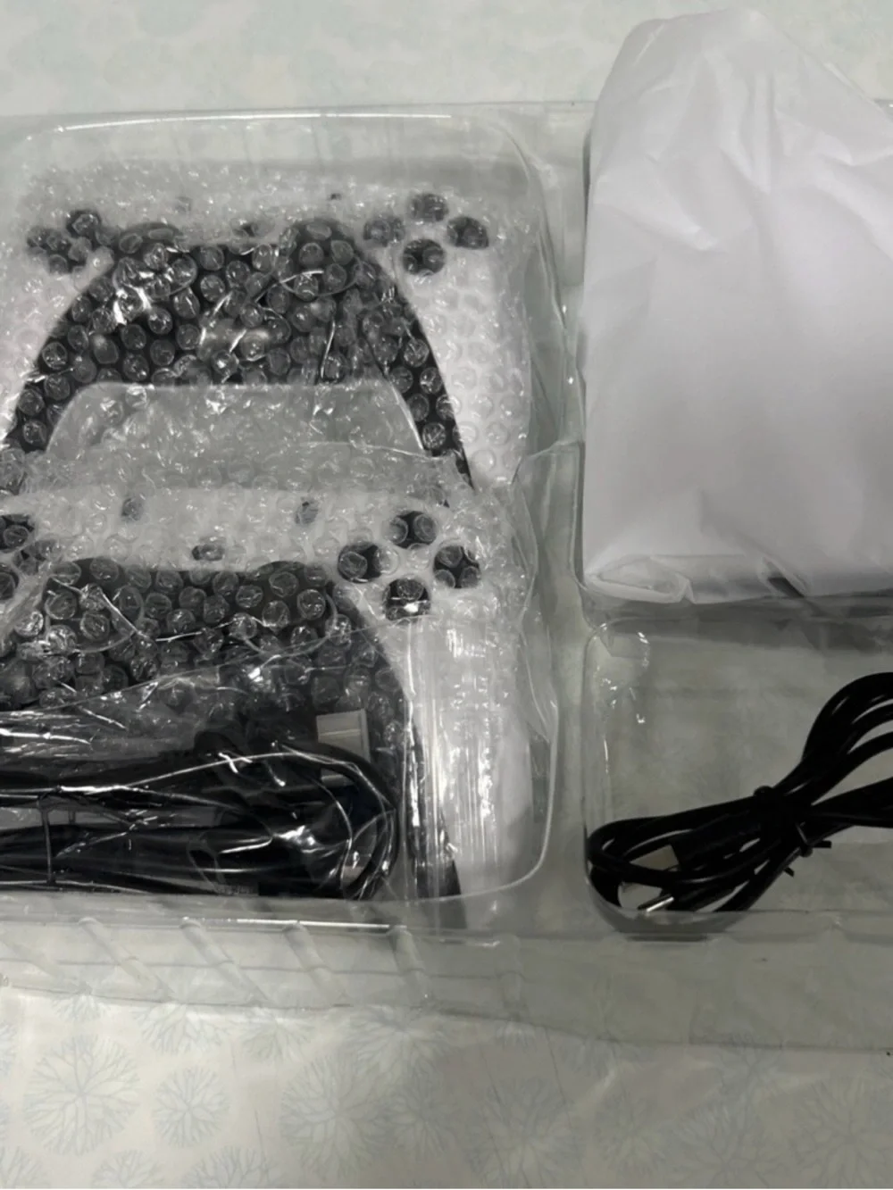 RS5 2.4G Wireless White Gaming Console with Controller